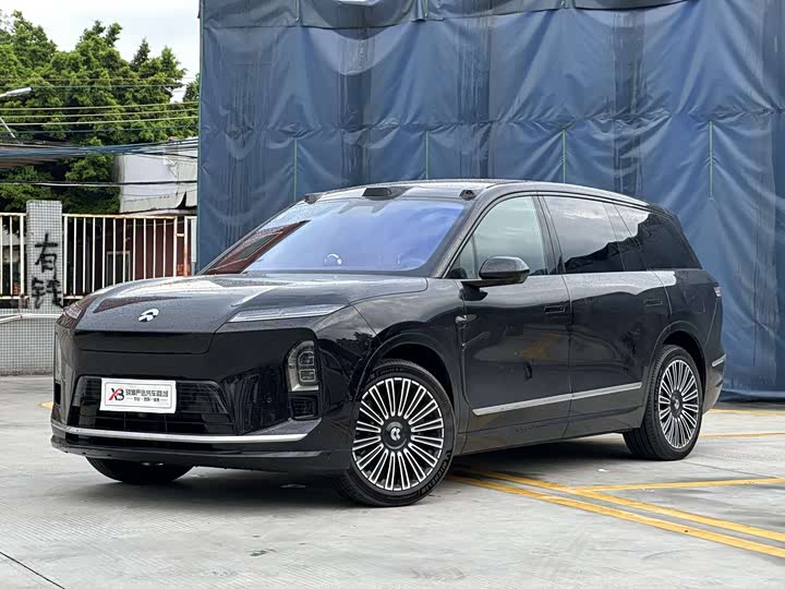2025 NIO ES8 2026 Six-seater Executive Deluxe Edition