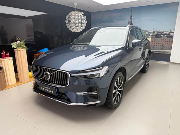 2025 Volvo XC60 2025 B5 four-wheel drive Zhiyuan luxury version