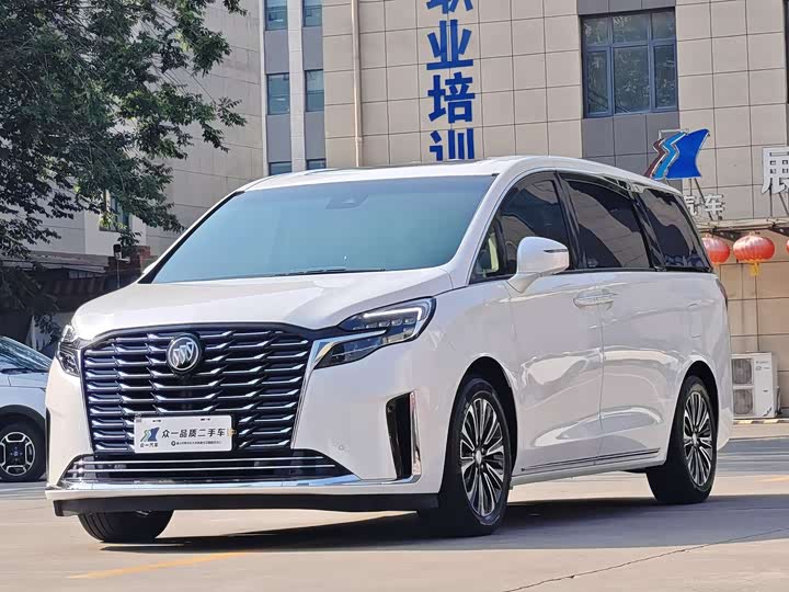 Buick GL8 2023 ES Lu Zun flagship model