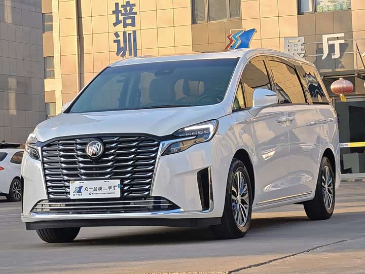 2024 Buick GL8 2023 ES Lu Zun Exclusive Model