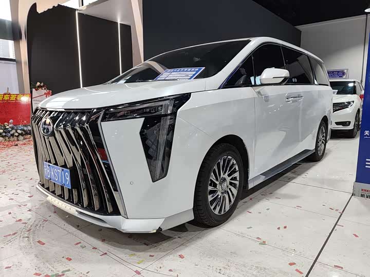 2023 Trumpchi M8 2023 Grandmaster Series Dual Engine Flagship Edition