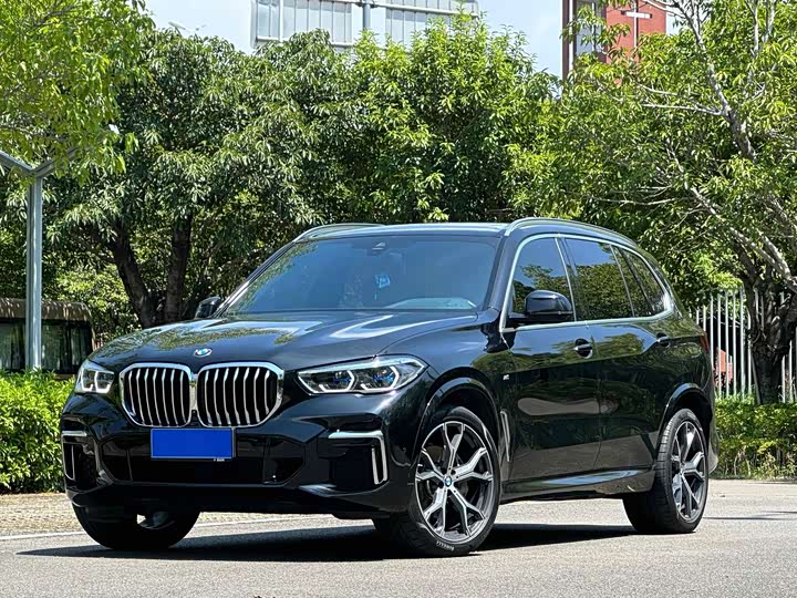 BMW X5 2022 facelift xDrive 40Li M sports package