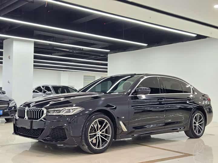 BMW 5 Series 2022 525Li M Sports Package