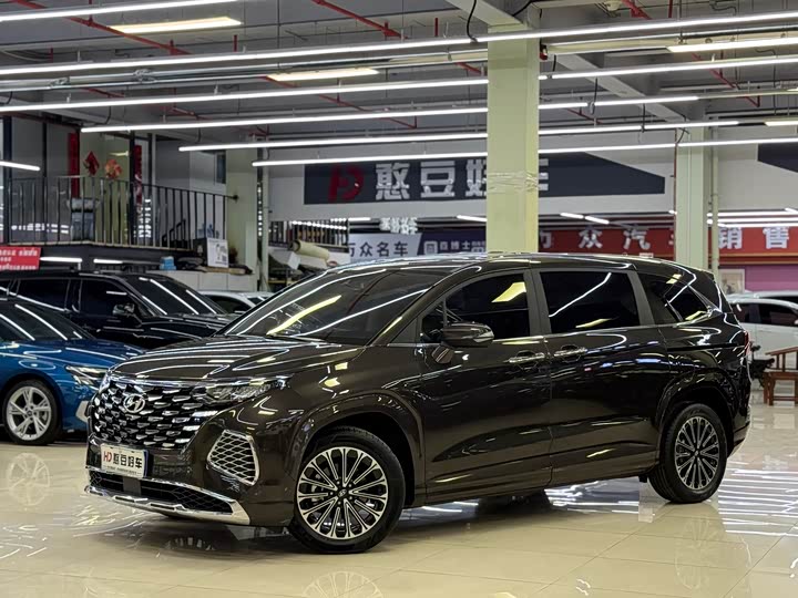 Kustu 2024 270TGDi LUX Premium Edition