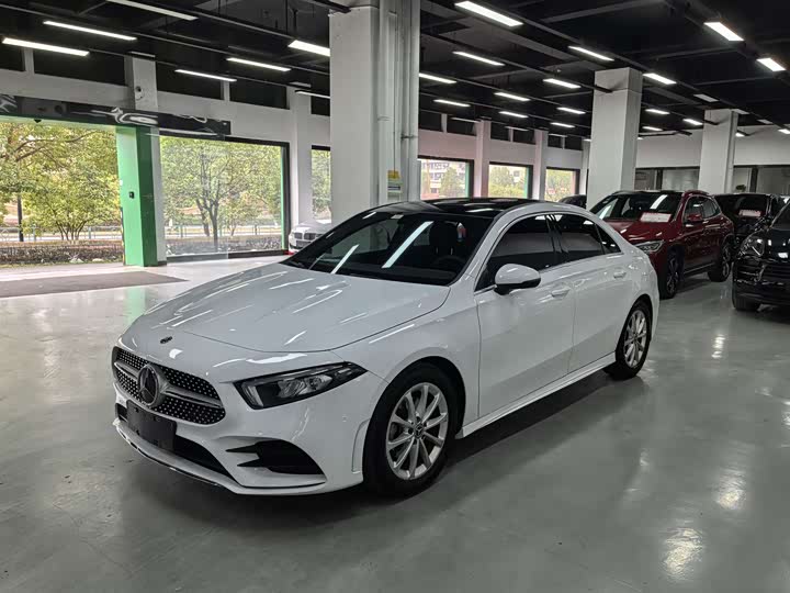 2021 Mercedes-Benz A-Class 2021 A 200 L Sports Sedan Fashionable