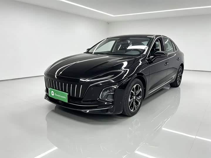 Hongqi E-QM5 2021 Charging Qiyue Edition