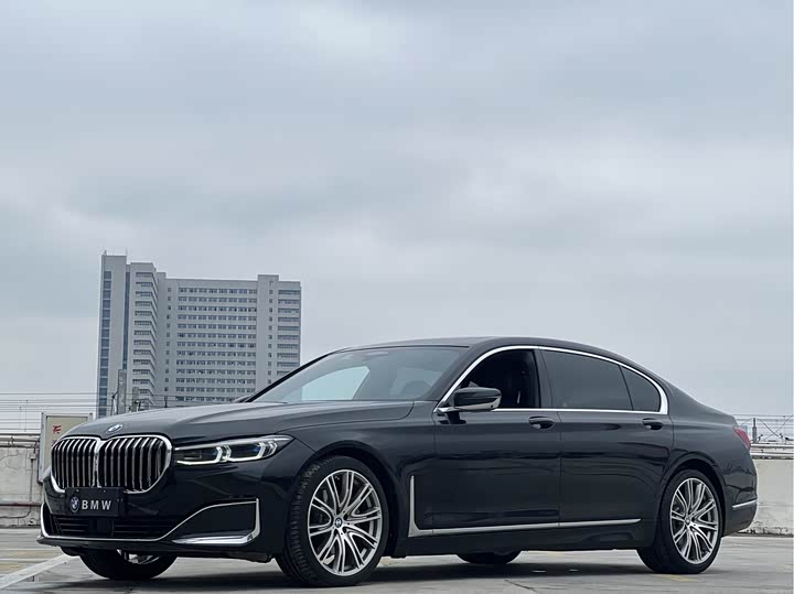 2022 BMW7 Series 2022 Model 740Li xDrive Executive Model Luxury Package