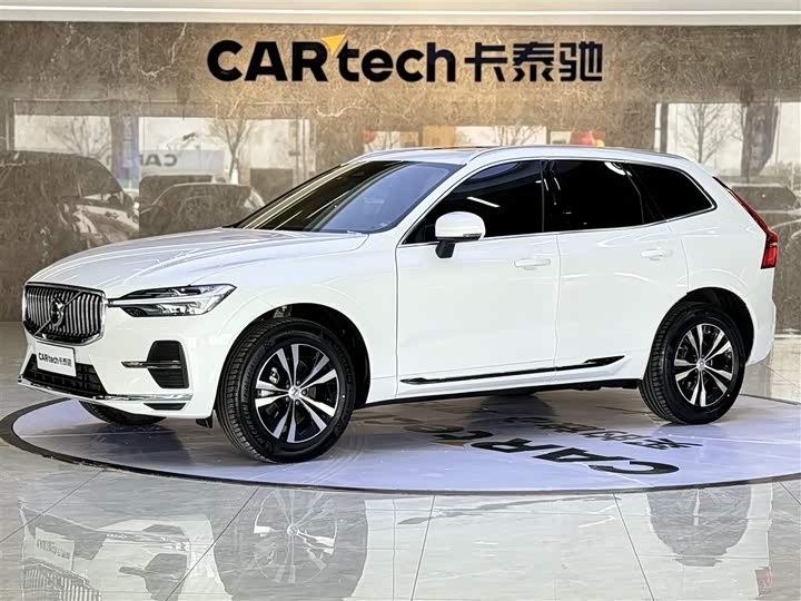 2024 Volvo XC60 2024 B5 AWD Plus Luxury