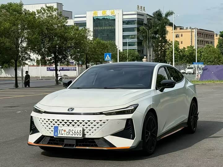 Changan UNI-V 2024 1.5T noble sports model