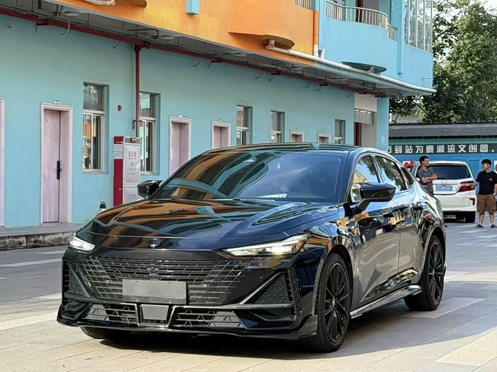 Changan UNI-V 2022 1.5T sports version