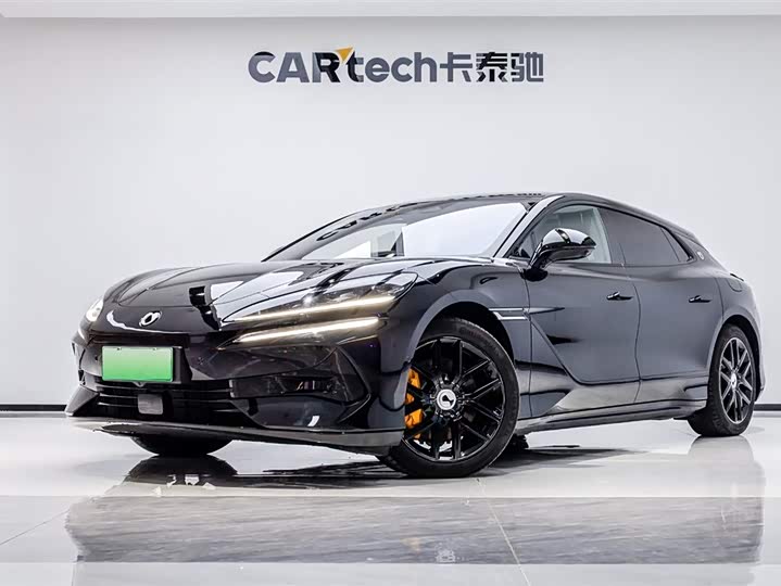 2024 Denza Z9GT 2024 630 four-wheel drive Max version