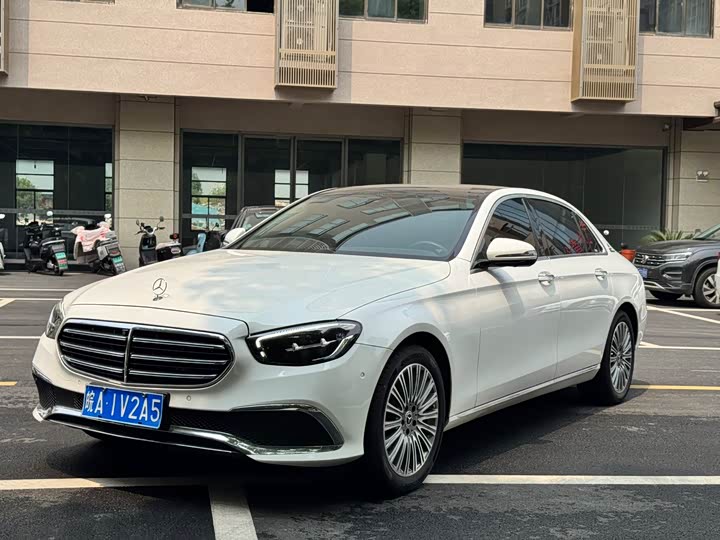 2023 Mercedes-Benz E-Class 2023 E 300 L luxury model