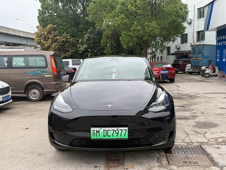 2024 Model Y 2023 rear-wheel drive version