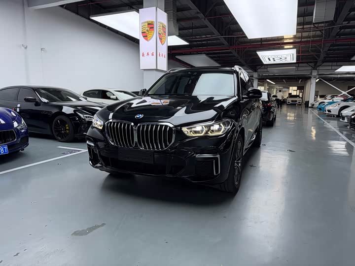 2022 BMW X5 2022 xDrive 30Li Exclusive M Sports Package