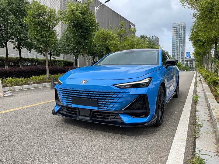Changan UNI-V 2022 1.5T sports version