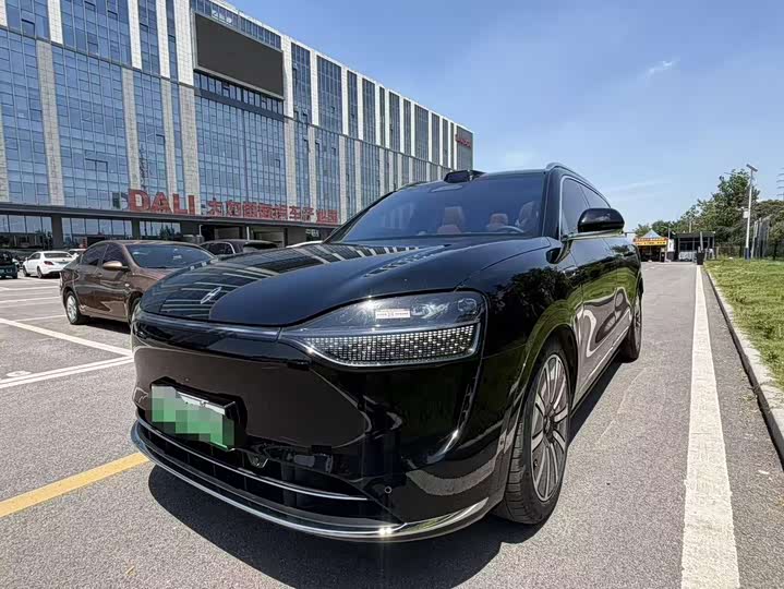 Wenjie M9 2024 extended range Max version 42kWh 5-seater version