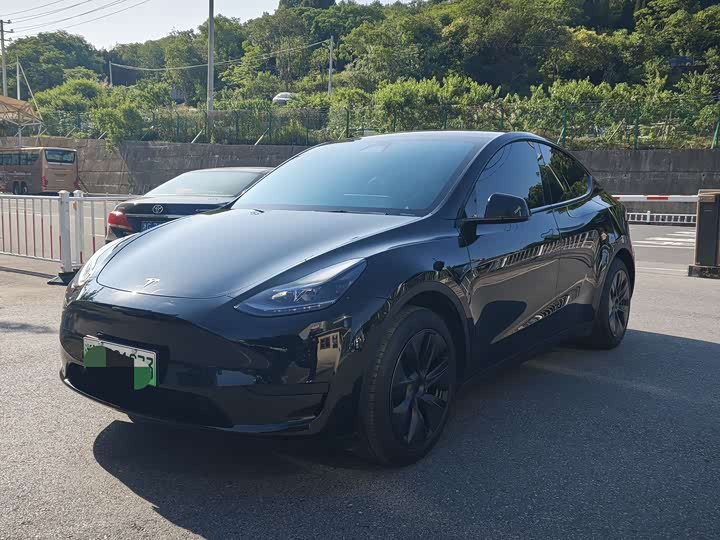 2023 Model Y 2023 rear-wheel drive version