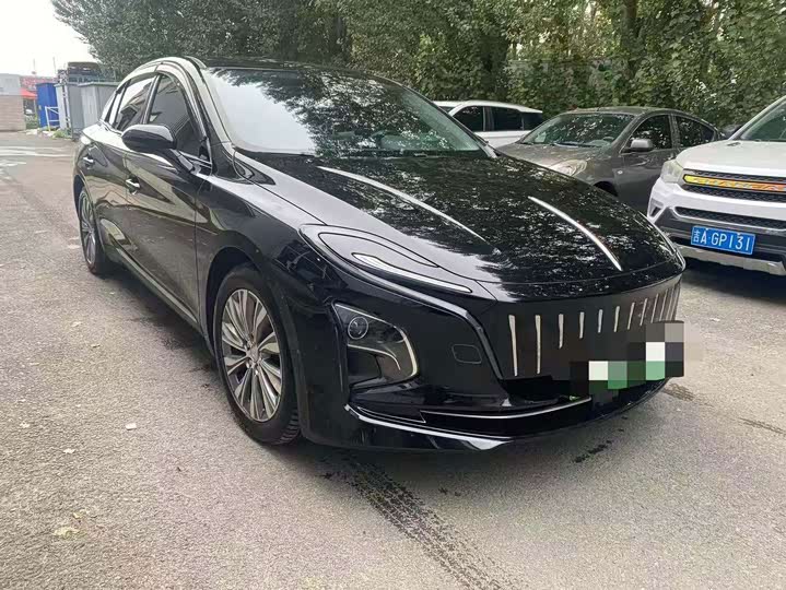 Hongqi E-QM5 2024 model 560km PLUS
