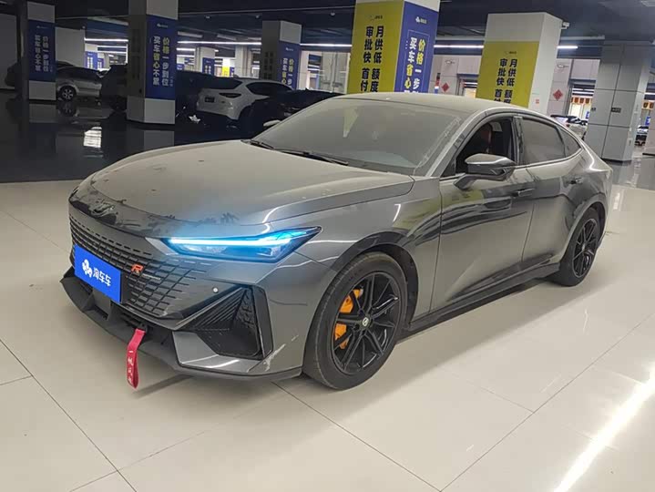 Changan UNI-V 2022 1.5T premium model