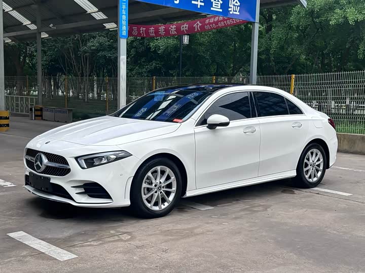 2021 Mercedes-Benz A-Class 2021 A 200 L Sports Sedan Fashionable