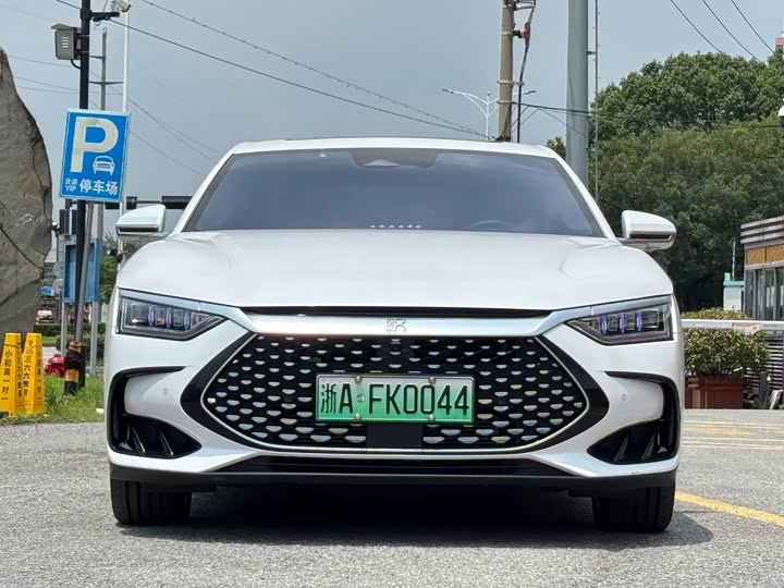 Han 2023 DM-i Champion Edition 121KM Premium Type