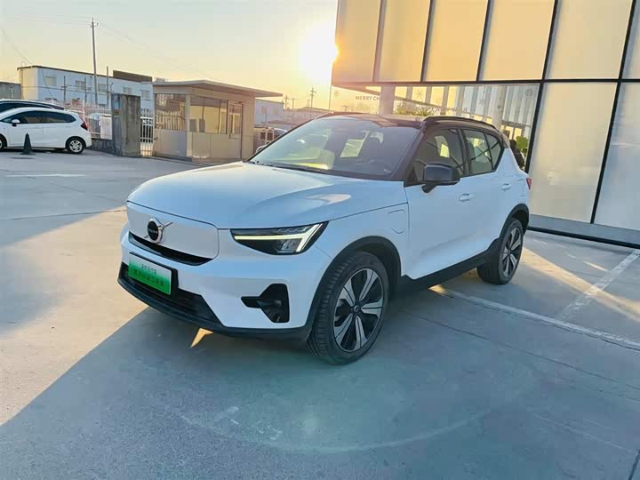 2023 Volvo XC40 New Energy 2023 Long Range Edition