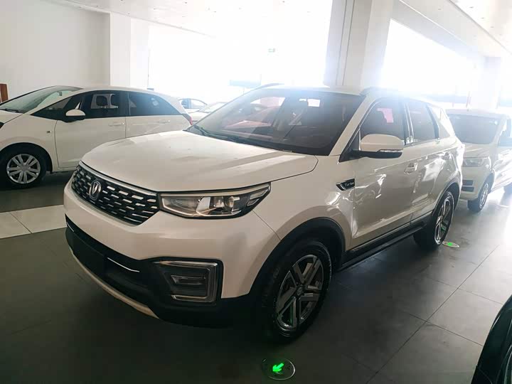 Changan CS55 2019 1.5T automatic color type National VI