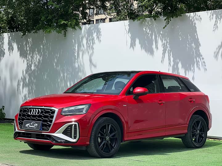 Audi Q2L 2022 35 TFSI aggressive and dynamic model