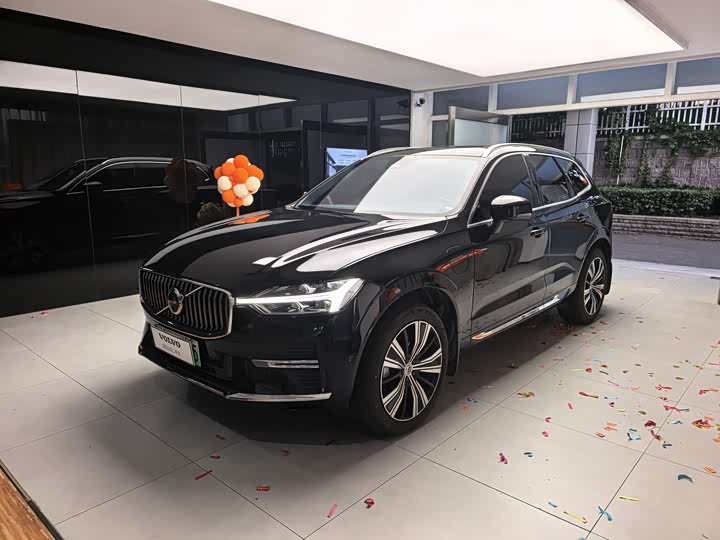 2021 Volvo XC60 plug-in hybrid 2022 T8 plug-in hybrid four-wheel drive Zhiyuan luxury version