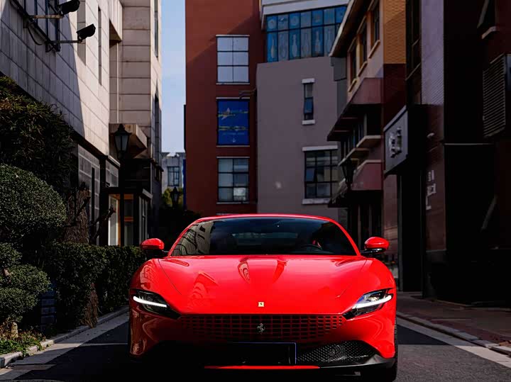 Roma 2020 3.9T V8