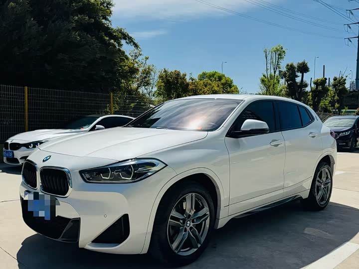 BMW X2 2021 sDrive25i leading M sports package