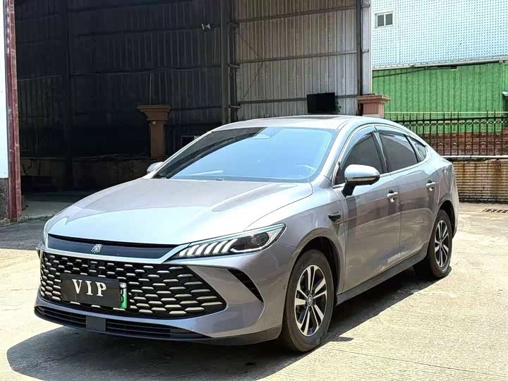 Qin PLUS 2025 DM-i Smart Driving Edition 120KM Transcendent Type