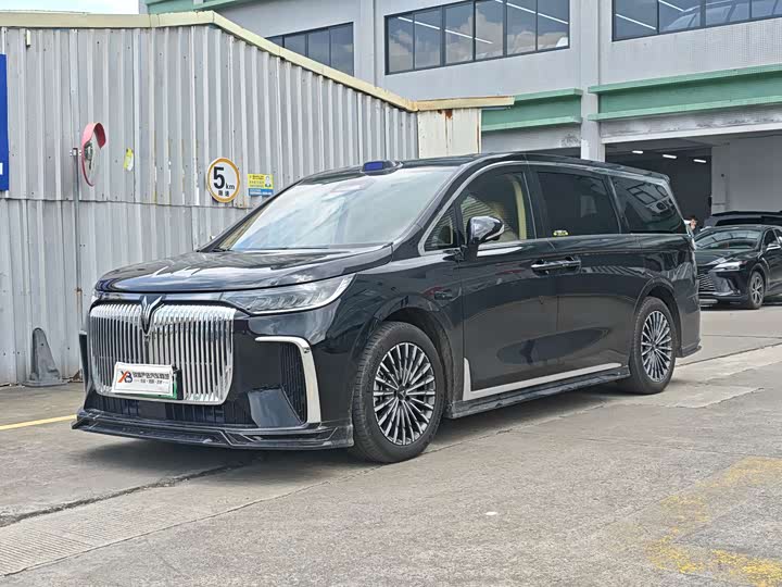 Lantu Dreamer 2026 PHEV Qiankun Pro