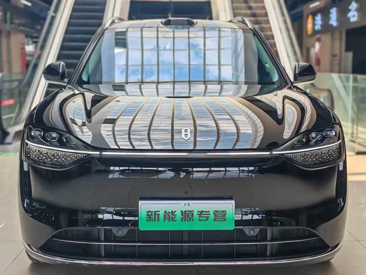 2025 Wenjie M9 2025 extended range Ultra version 52kWh 5-seat version (192-line lidar)