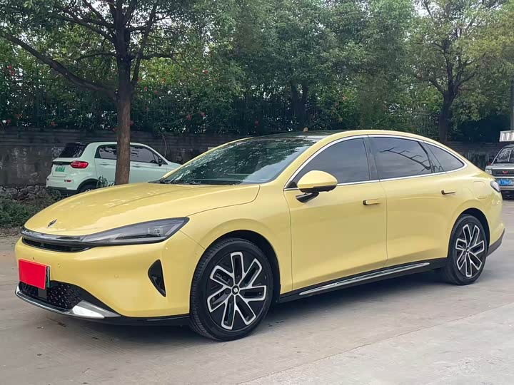 Baojun Xiangjing 2025 plug-in hybrid 140km luxury version