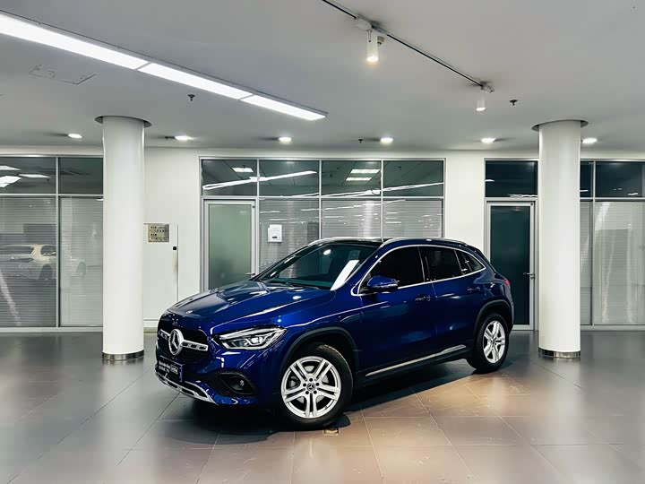 Mercedes-Benz GLA 2023 facelift GLA 200