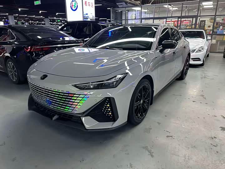 Changan UNI-V 2022 1.5T premium model