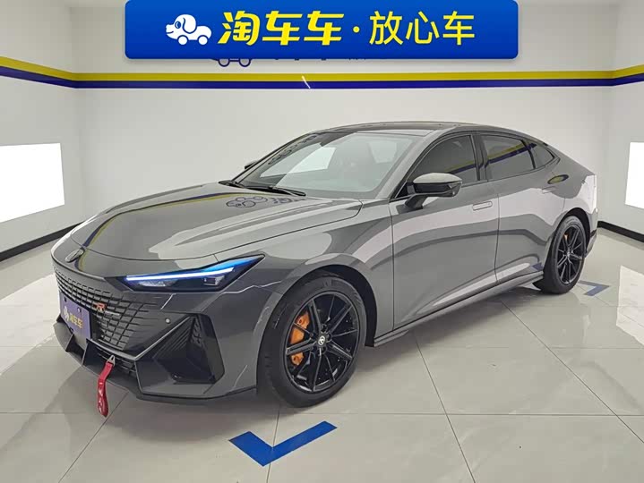 Changan UNI-V 2022 1.5T premium model