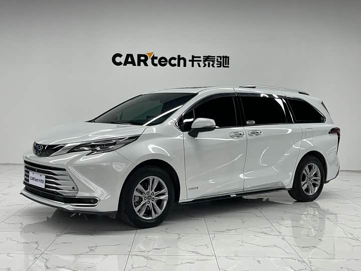 SIENNA 2021 2.5L Hybrid Platinum Edition