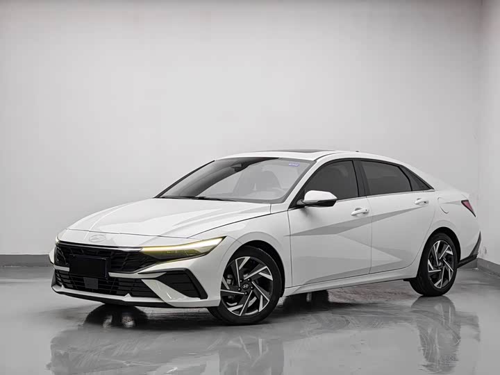 Elantra 2023 1.5L CVT LUX