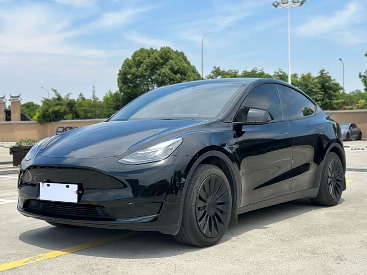 2024 Model Y 2023 rear-wheel drive version