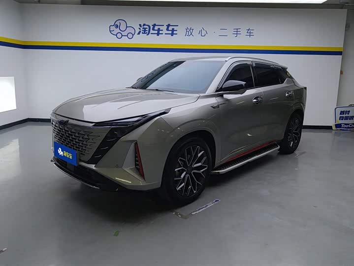 2022 Changan Auchan Z6 2022 Blue Whale 1.5T DCT Smart Model