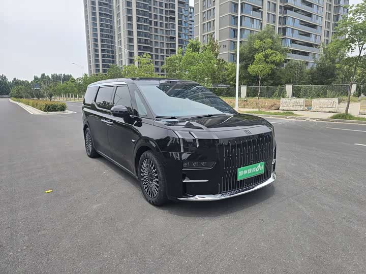 2025 Jikrypton 009 2024 seven-seater aisle version 108kWh