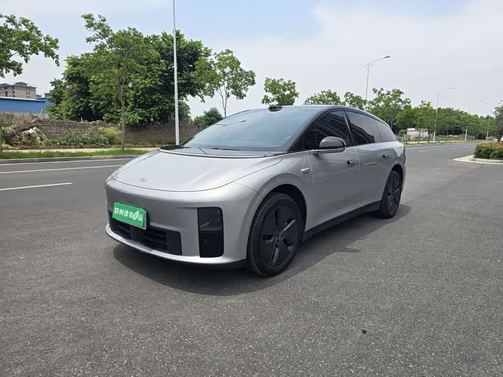 2025 Ideal i6 2025 two-wheel drive standard version