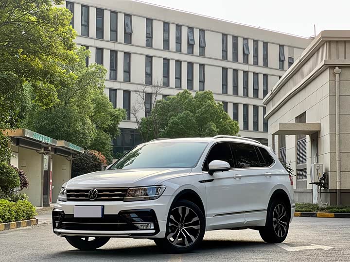 2021 Tiguan L 2021 330TSI Automatic FWD R-Line Premium Edition