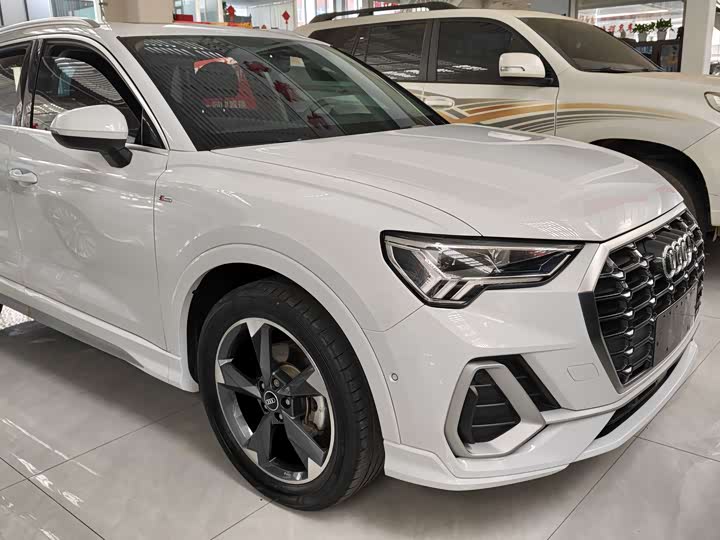 2023 Audi Q3 2022 35 TFSI Fashionable and Dynamic