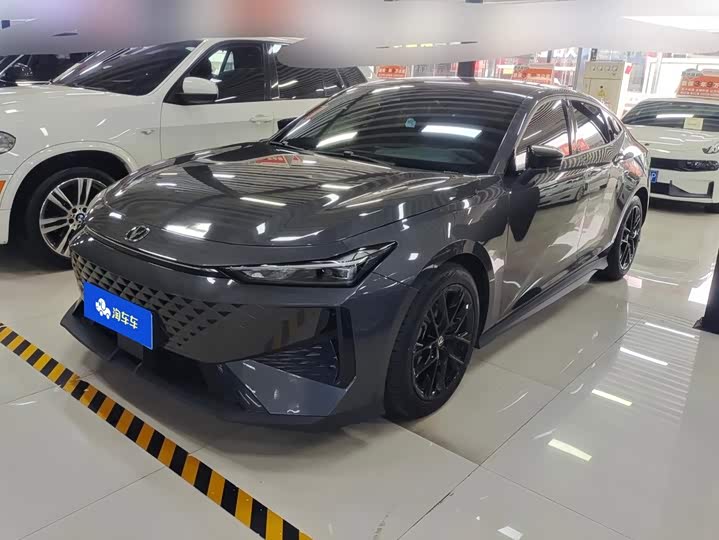 UNI-V 2024 Model 1.5T Premium Version