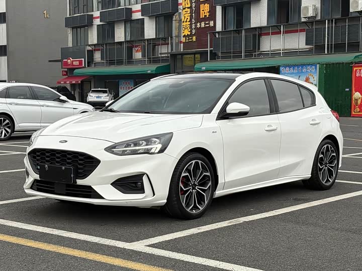 Focus 2021 Hatchback EcoBoost 180 Automatic ST Line