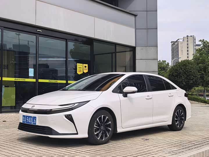 Model 1.8L Edition