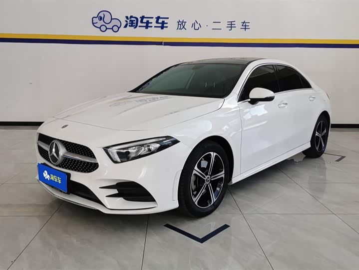 2022 Mercedes-Benz A-Class 2022 Model 2 A 200 L Sports Sedan Fashionable